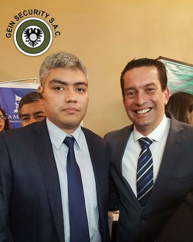 Con el Congresista de la  Republica Miguel Angel Torres Morales